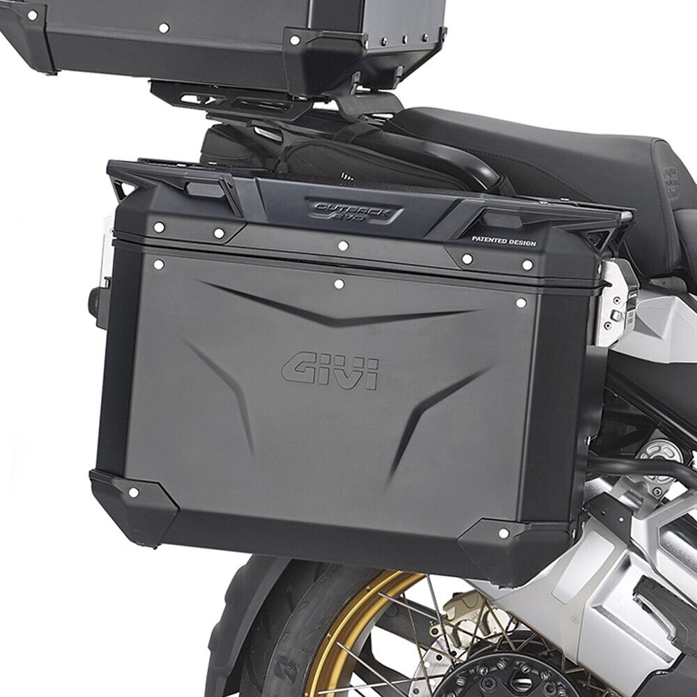 Kufer boczny Givi Trekker Outback Evo czarny na motocyklu